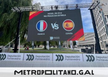 La Diputación instala la pantalla para ver España en el centro de Vigo y presenta "todos los permisos"
