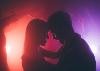 Absuelto un pub de Vigo por un vídeo en el que se veía a un cliente con una mujer que no era su pareja