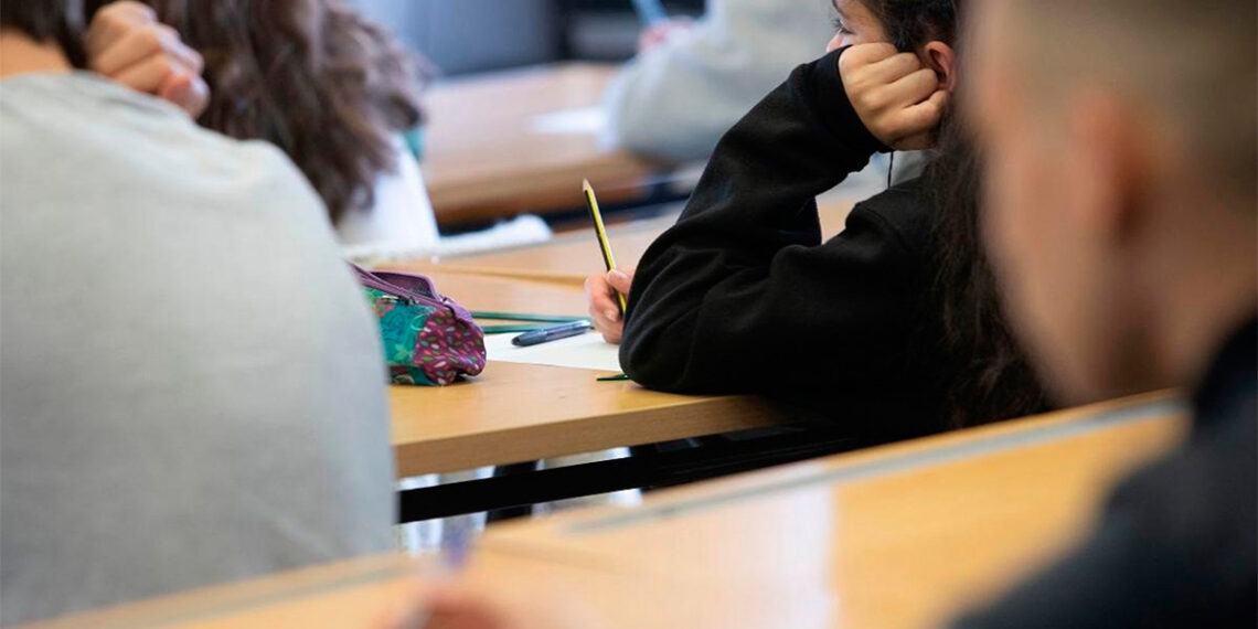 Las aulas gallegas contarán el próximo curso con casi 900 nuevos profesores en Educación Secundaria