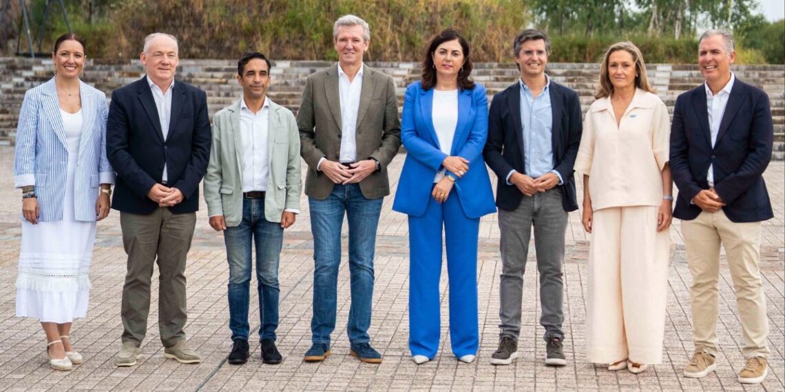 Rueda pide gobernar en las ciudades gallegas y agradece a Luisa Sánchez el "reto" en Vigo