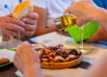 Una ruta en barco por las Rías Baixas con degustación de pulpo, así es el nuevo planazo para este verano