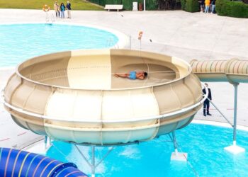 El parque acuático más moderno de Galicia estrena por sorpresa nuevas atracciones con toboganes y "río lento"